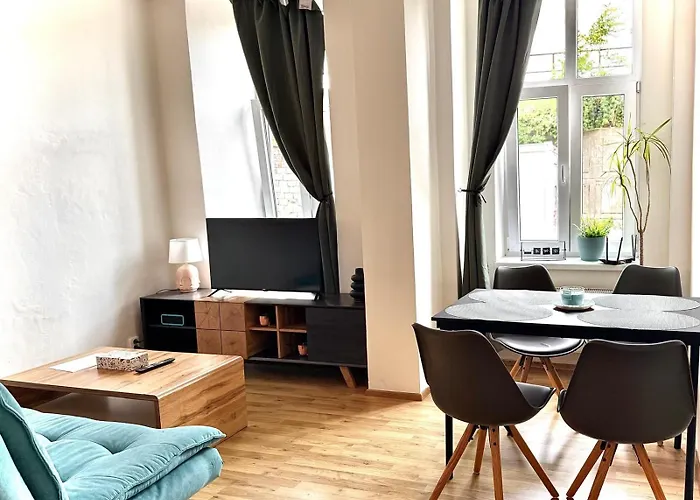 Vlhka Apartment